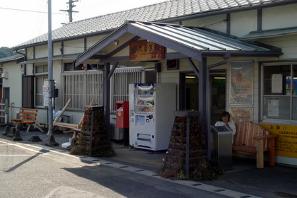 久留里駅とベンチ